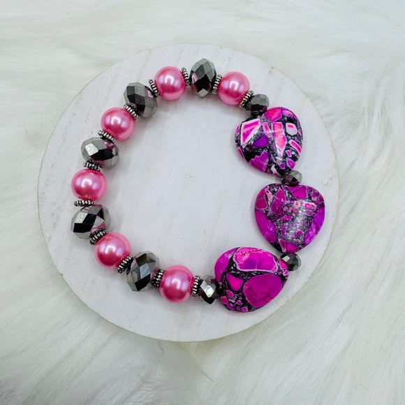 Heart Bracelet Stone Beaded Pink Handmade  Stretch Bracelet - Picture 3 of 5